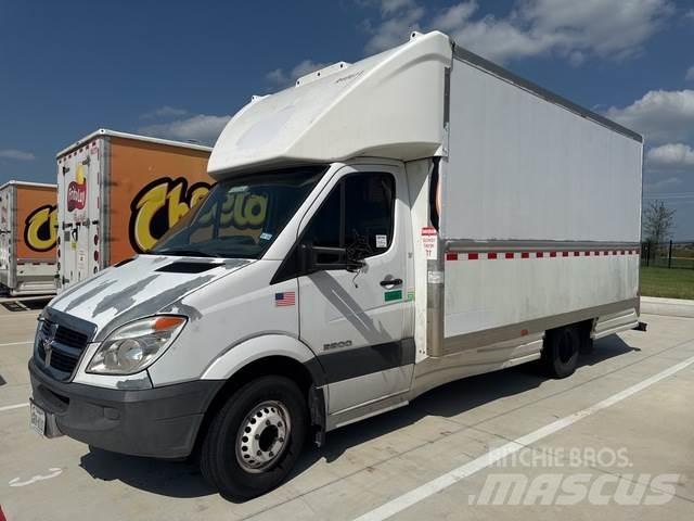 Dodge Sprinter Lette lastebiler