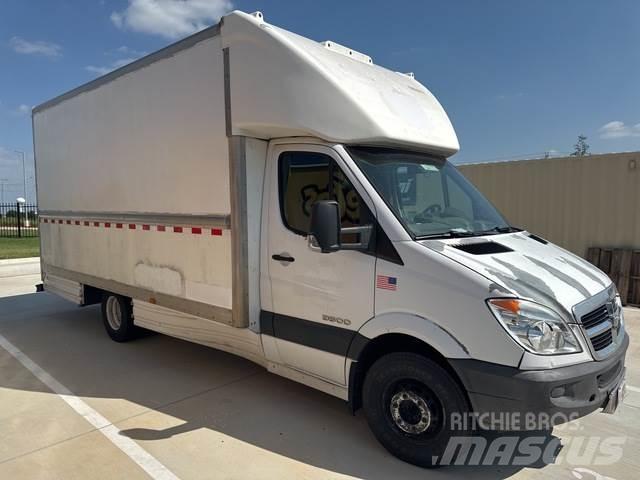 Dodge Sprinter Lette lastebiler