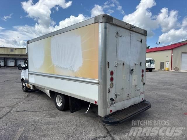 Dodge Sprinter Lette lastebiler