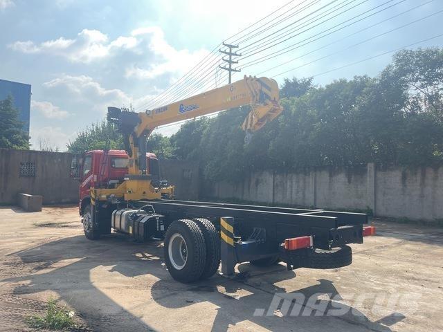 Dongfeng DV3 Kranbil