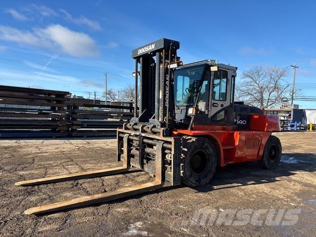 Doosan D140S-7 Gaffeltrucker - Annet