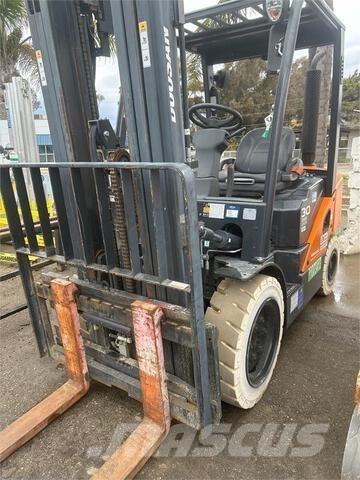 Doosan D30S7 Gaffeltrucker - Annet