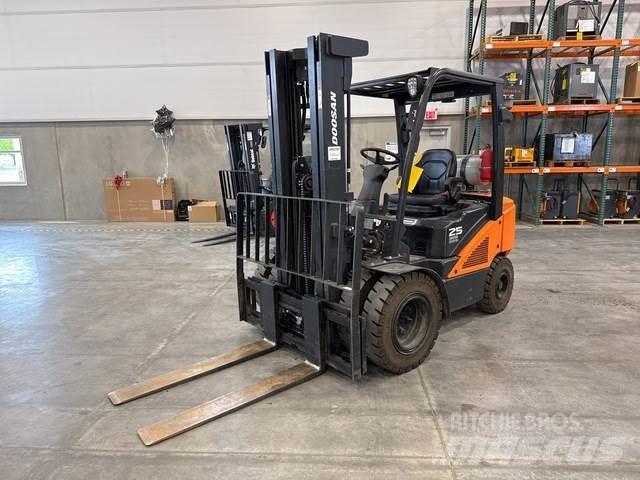 Doosan G25N-7 Anlegg - Annet