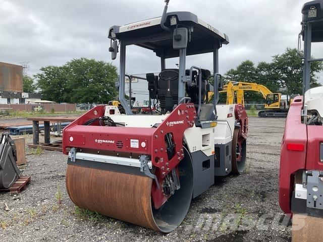 Dynapac CC2200 Tandem Valser
