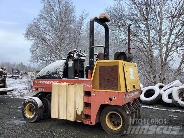Dynapac CP132 Gummihjulsvalser
