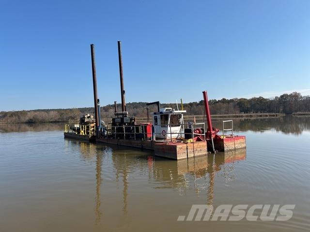 Ellicott 370 Arbeidsbåter, lektere og pontonger