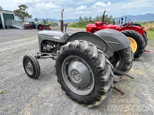Ferguson TE20 Anlegg - Annet