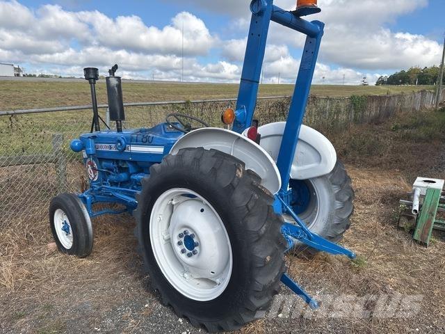 Ford 2000 Traktorer