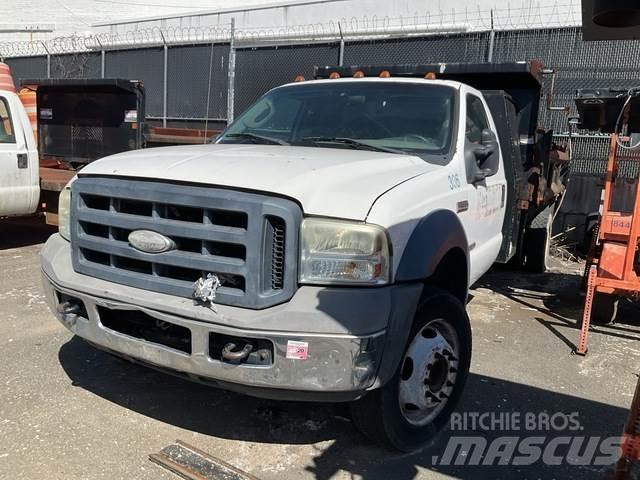 Ford 550 Tippbil