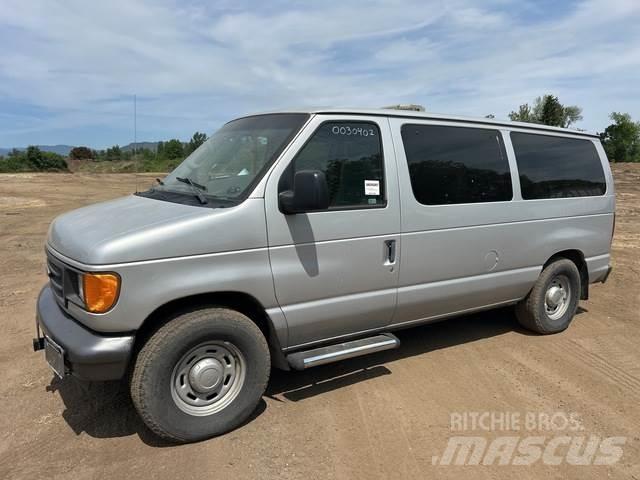 Ford E-150 Personbiler
