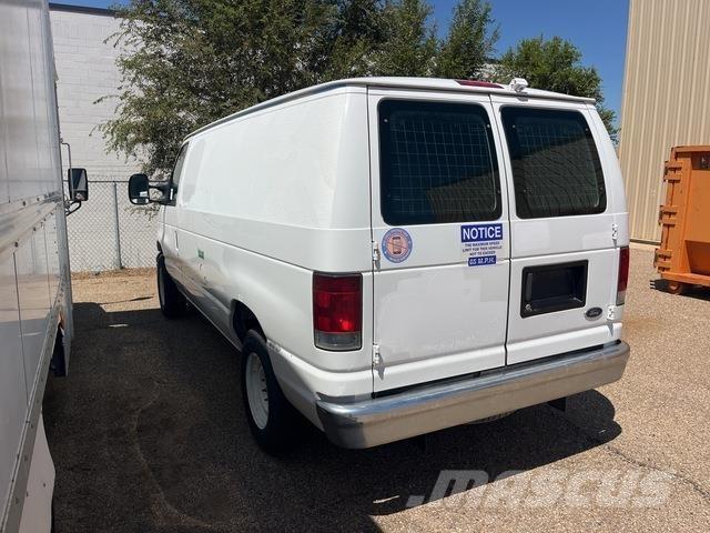 Ford E-150 Varebiler
