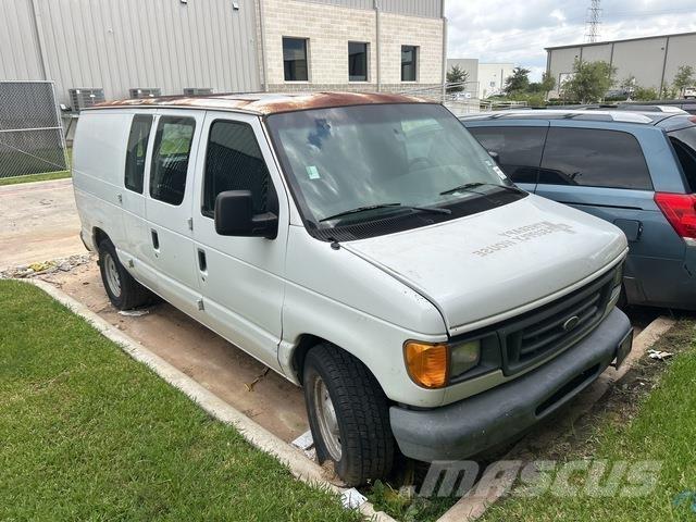 Ford E-150 Varebiler