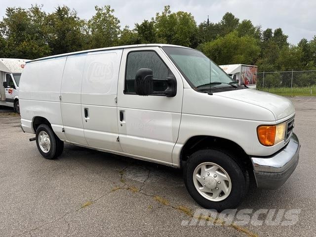 Ford E-150 Varebiler