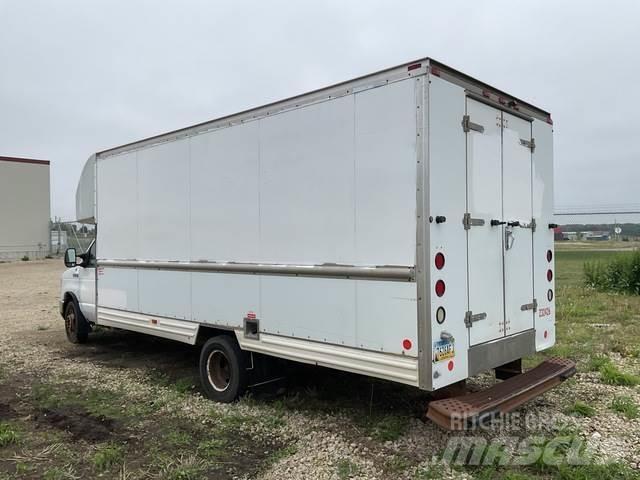 Ford E-350 Skapbiler