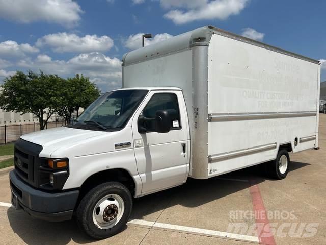 Ford E-350 Skapbiler