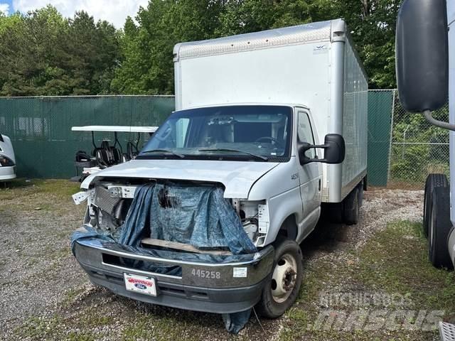 Ford E-350 Skapbiler