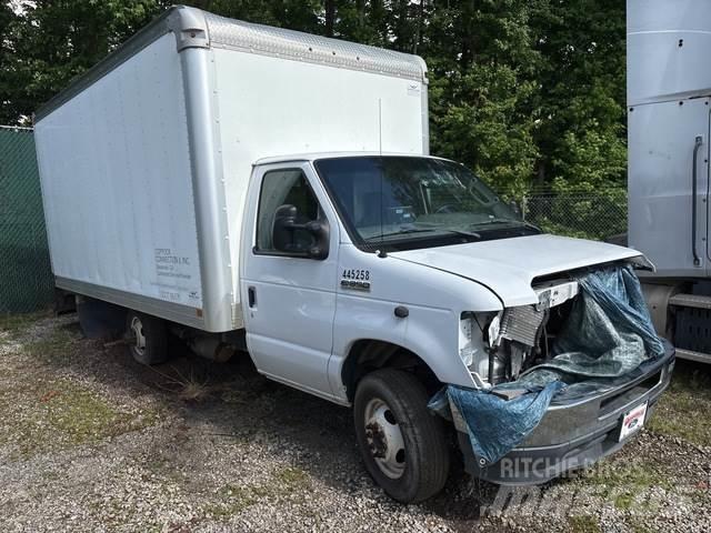 Ford E-350 Skapbiler