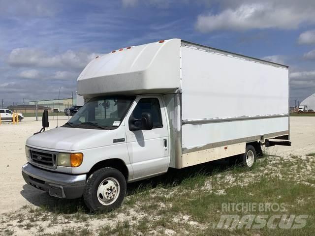 Ford E-350 Skapbiler