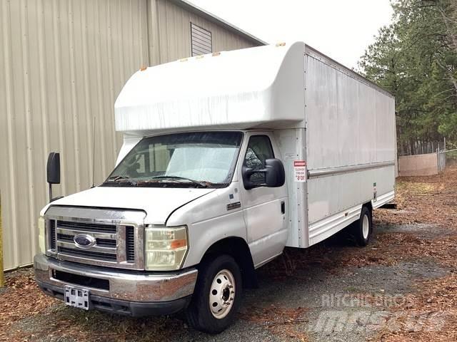 Ford E-350 Lette lastebiler