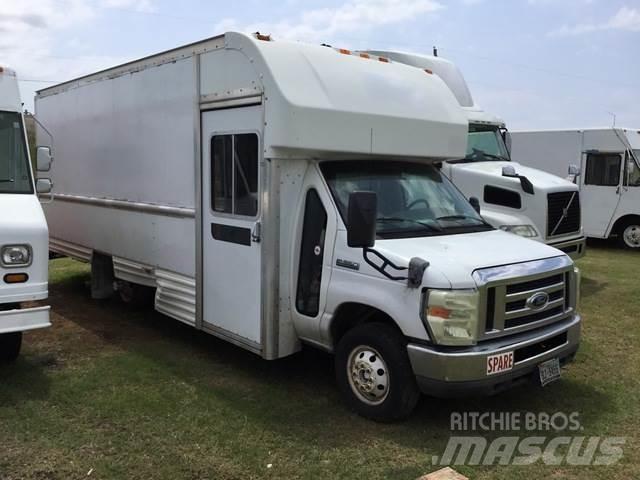 Ford E-350 Skapbiler