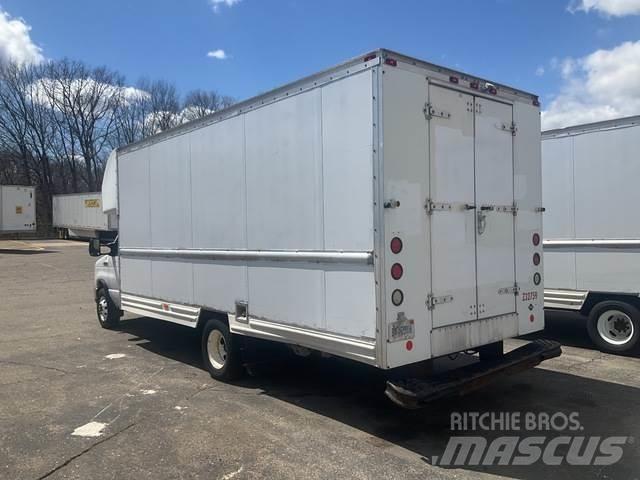 Ford E-350 Skapbiler