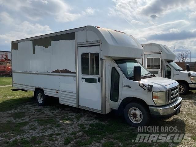 Ford E-350 Skapbiler