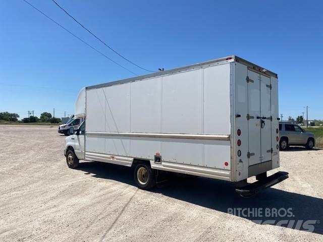 Ford E-350 Lette lastebiler