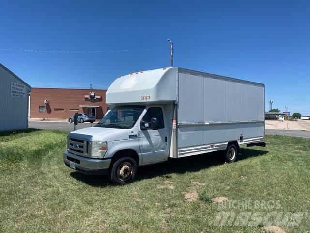 Ford E-350 Lette lastebiler