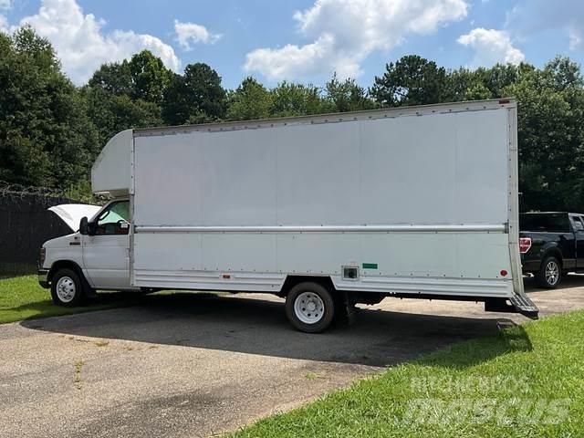 Ford E-350 Lette lastebiler