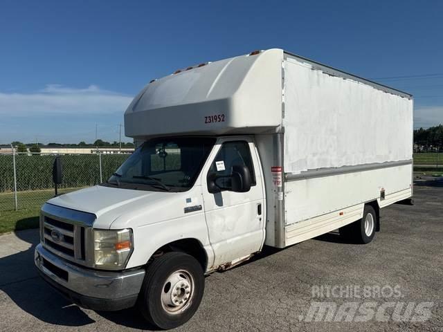 Ford E-350 Lette lastebiler