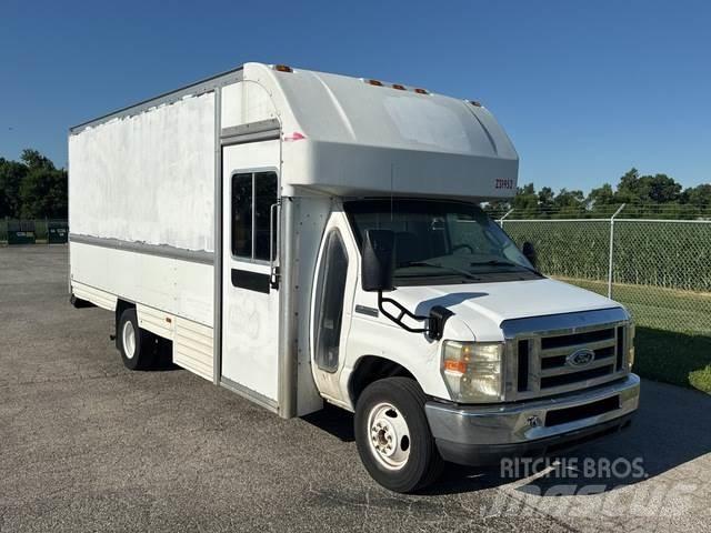 Ford E-350 Lette lastebiler