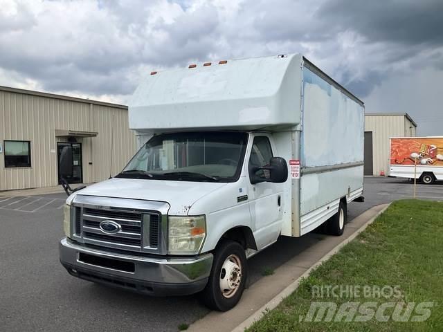 Ford E-350 Skapbiler