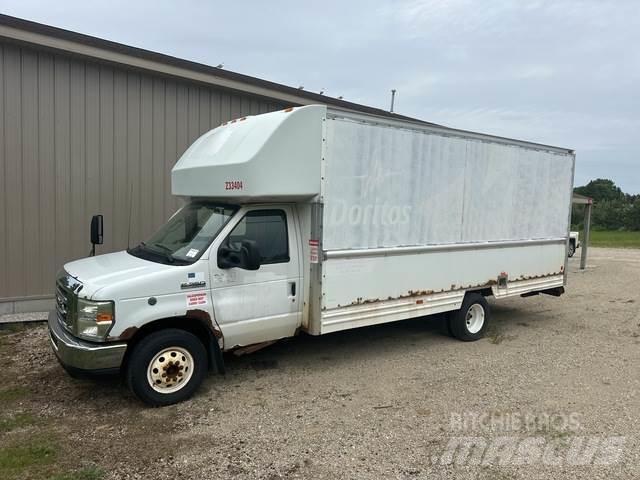 Ford E-350 Skapbiler