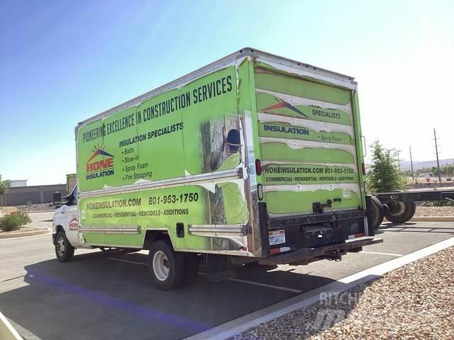 Ford E-350 Skapbiler