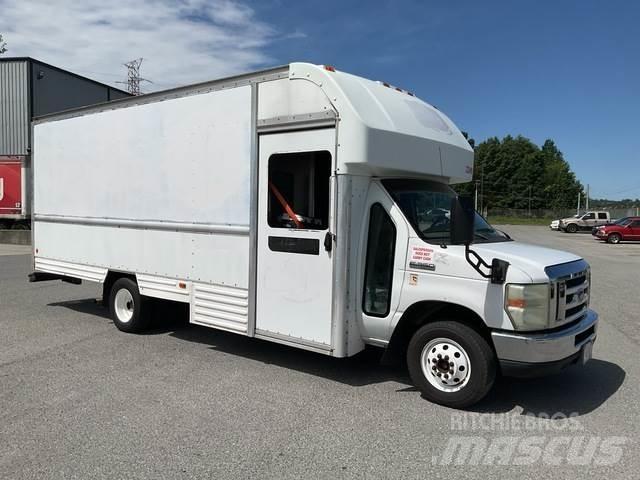 Ford E-350 Lette lastebiler