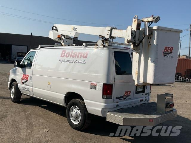 Ford E-350 Bilmontert lift