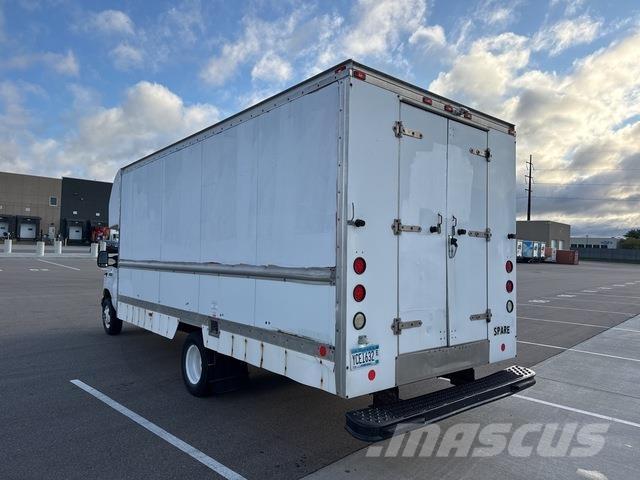 Ford E-350 Skapbiler