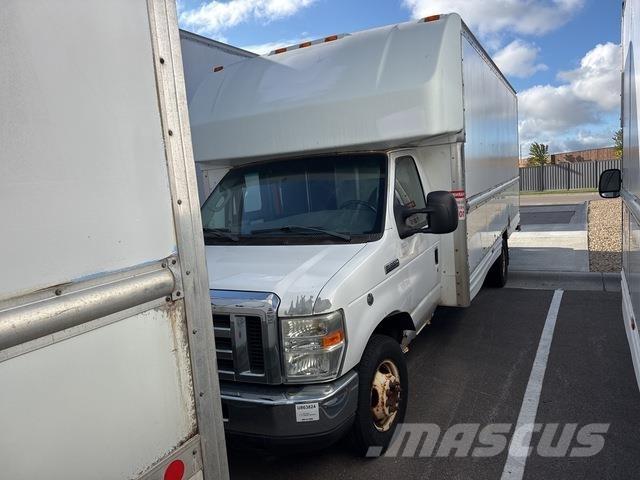 Ford E-350 Skapbiler