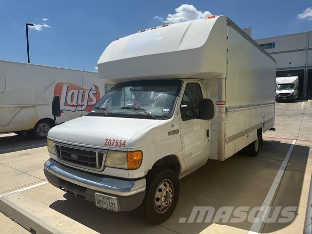 Ford E-350 Lette lastebiler