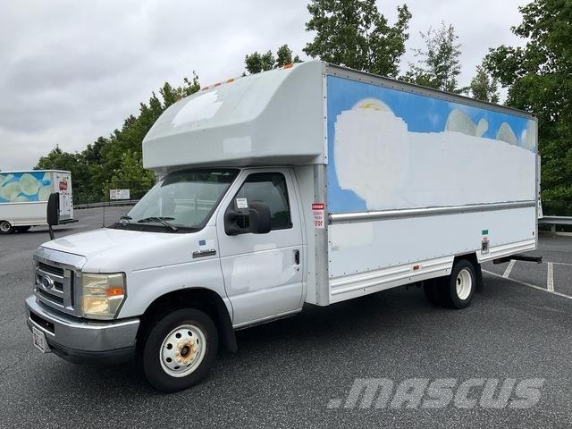 Ford E-350 Skapbiler
