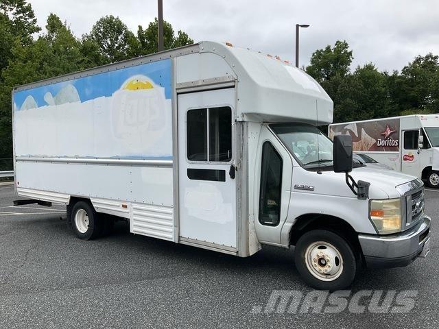 Ford E-350 Skapbiler