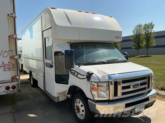 Ford E-350 Skapbiler