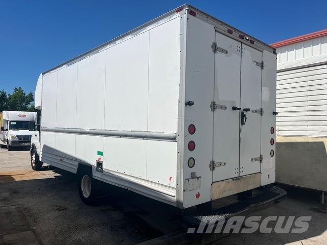 Ford E-350 Lette lastebiler