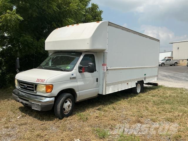 Ford E-350 Lette lastebiler
