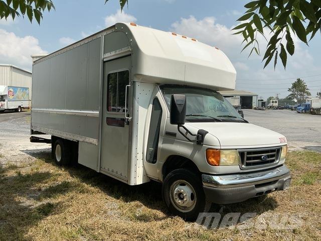 Ford E-350 Lette lastebiler