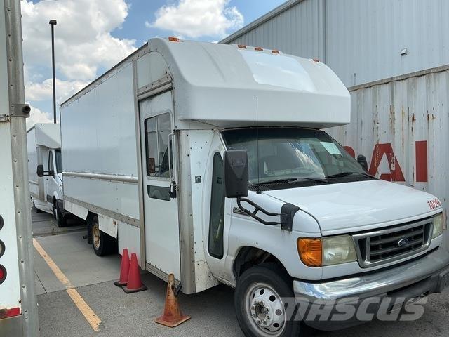 Ford E-350 Skapbiler