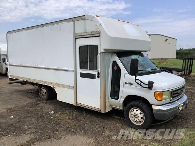 Ford E-350 Lette lastebiler