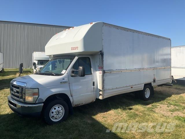Ford E-350 Skapbiler