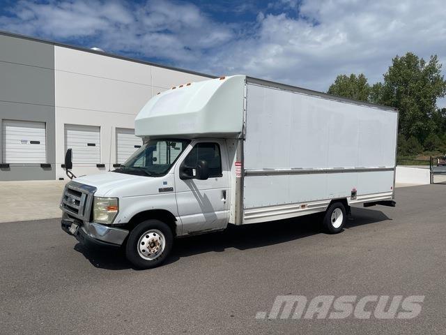 Ford E-350 Skapbiler