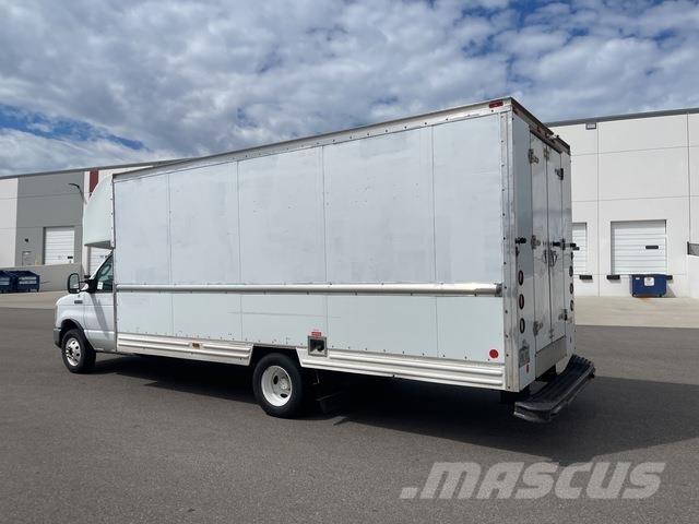 Ford E-350 Skapbiler